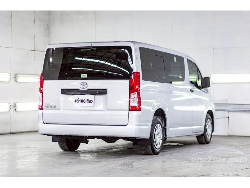 2021 Toyota HIACE GL Van