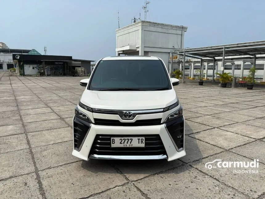 2017 Toyota Voxy MPV