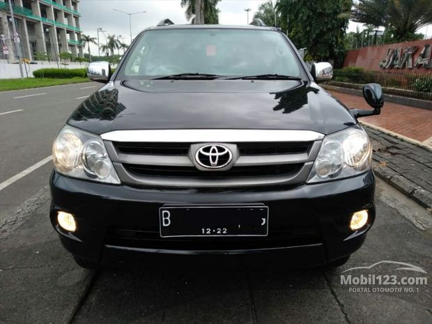 Toyota Fortuner G Mobil bekas dijual di Dki-jakarta 