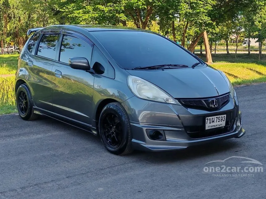 2012 Honda JAZZ V Hatchback