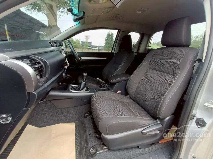 2016 Toyota HILUX REVO E Smart Cab Pickup