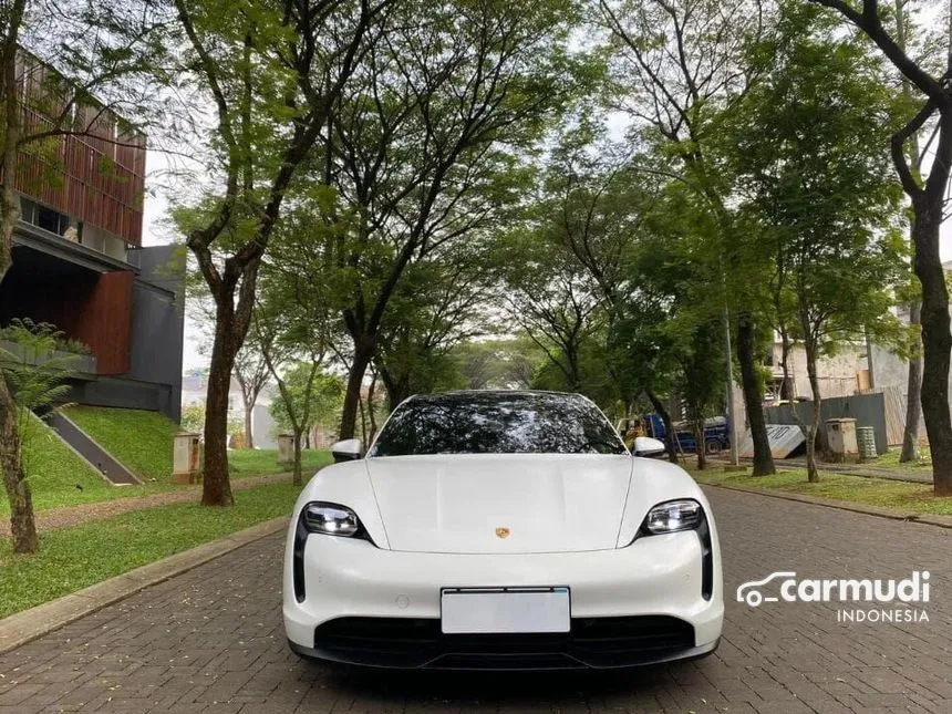 Jual Mobil Porsche Taycan 2021 4S Performance Battery di Banten Automatic Sedan Putih Rp 2.750.000.000