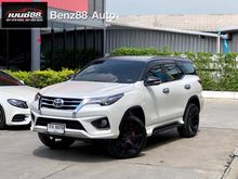 2015 Toyota Fortuner 2.4 (ปี 15-18) V Wagon AT