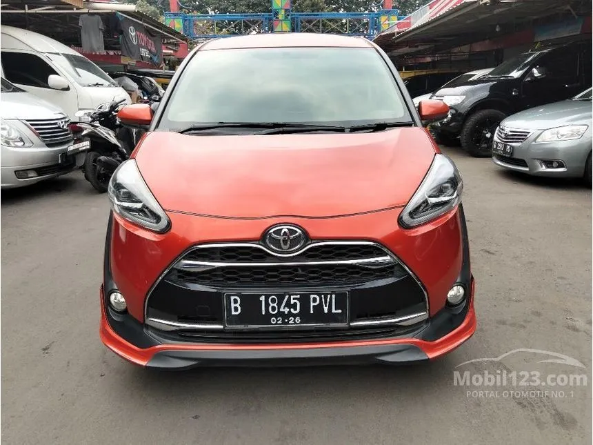 Jual Mobil Toyota Sienta 2017 Q 1.5 di DKI Jakarta Automatic MPV Orange Rp 162.000.000