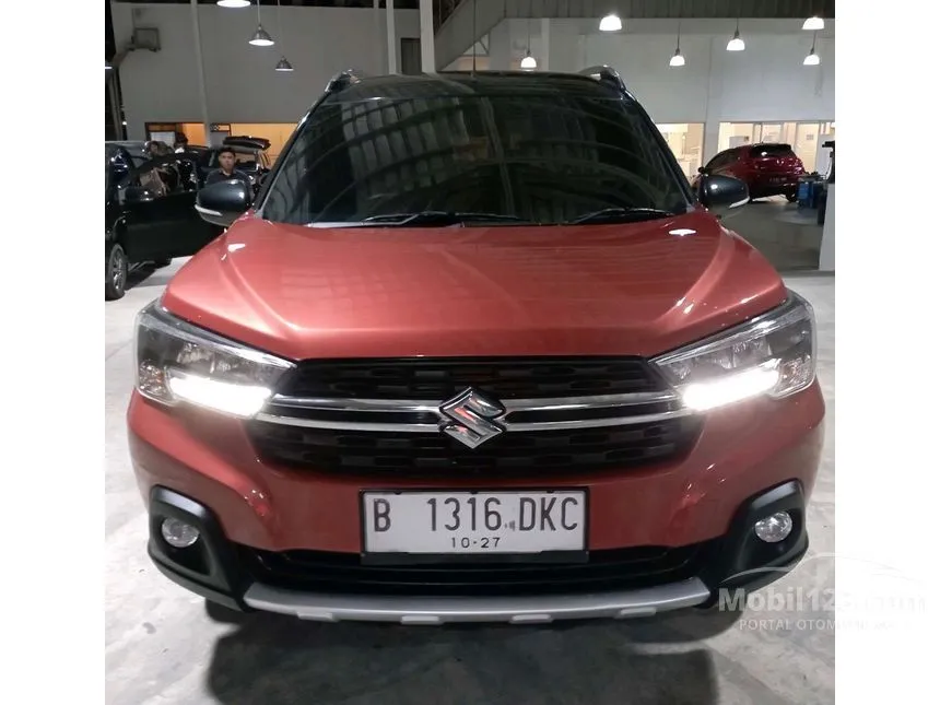 Jual Mobil Suzuki XL7 2022 ALPHA 1.5 di Jawa Barat Automatic Wagon Orange Rp 215.000.000