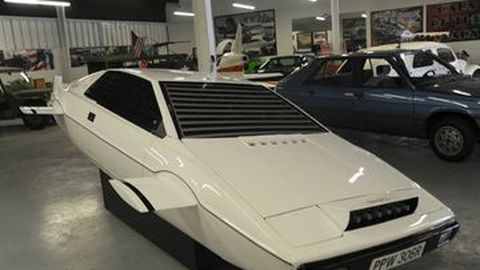 Mobil James Bond Dijual Rp 12 Miliar!