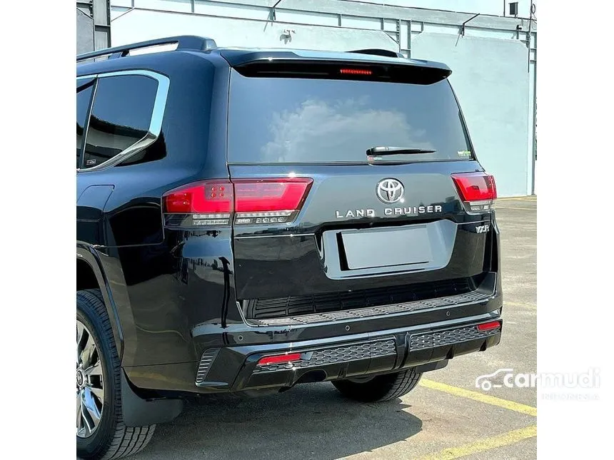 2024 Toyota Land Cruiser VX-R 70th Anniversary SUV