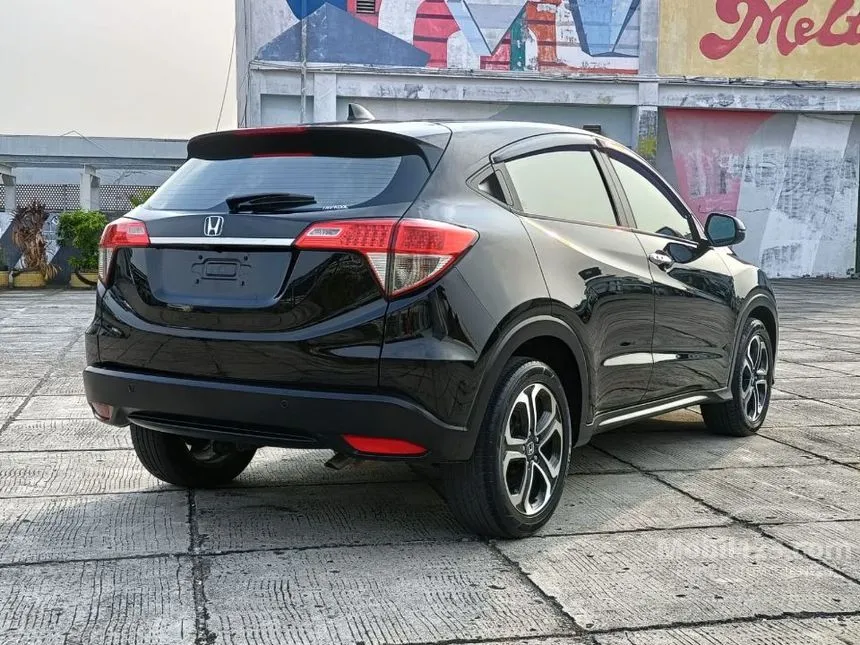 2021 Honda HR-V E SUV