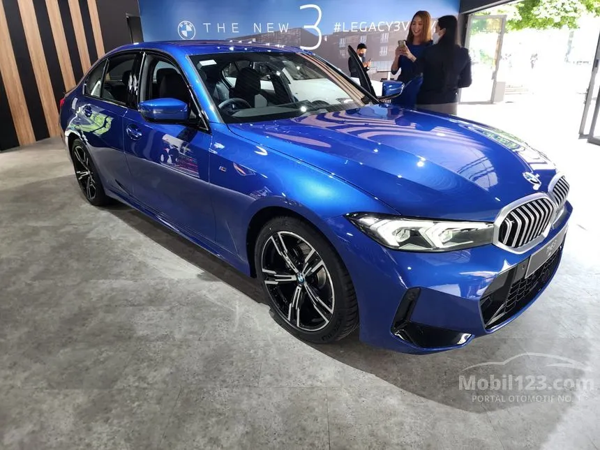 Jual Mobil BMW 320i 2022 M Sport 2.0 di DKI Jakarta Automatic Sedan ...