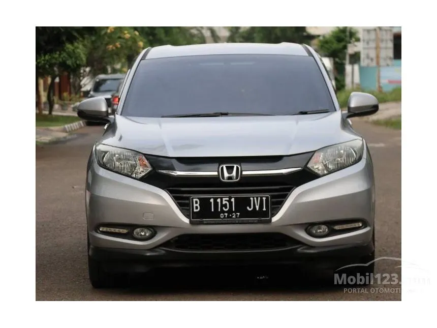 Jual Mobil Honda HR