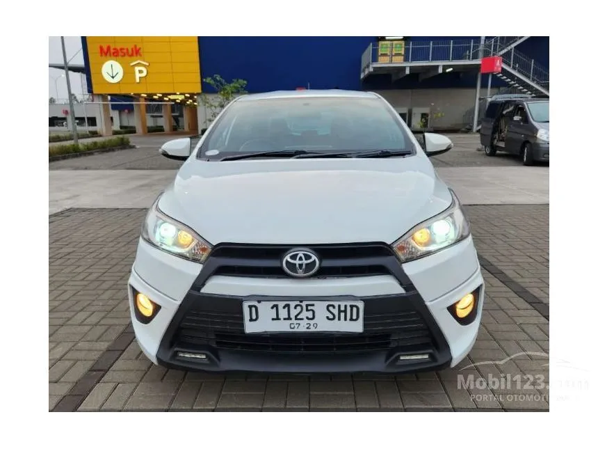Jual Mobil Toyota Yaris 2014 TRD Sportivo 1.5 di Jawa Barat Automatic Hatchback Putih Rp 170.000.000