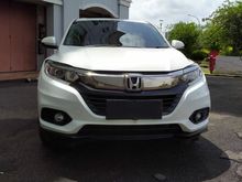 Honda HR-V 1,5 E SUV CVT FACELIFT MOBIL KAYA BARU ,LOW KM