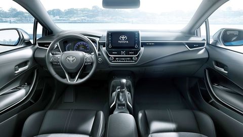 New York 2018: All-New Toyota Corolla Interior Revealed