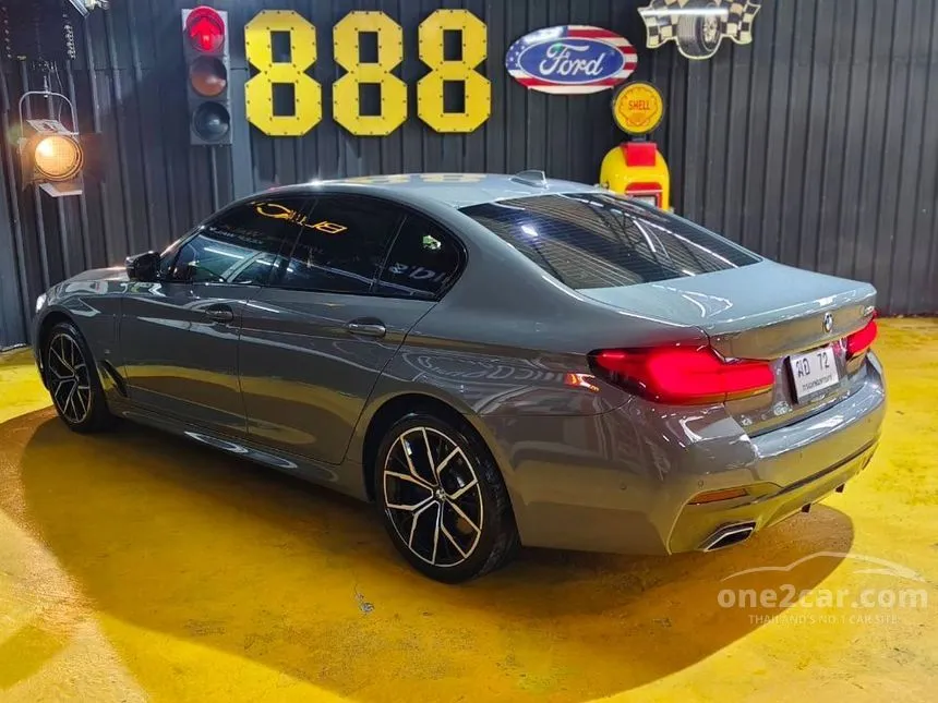 2021 BMW 530e M Sport Sedan
