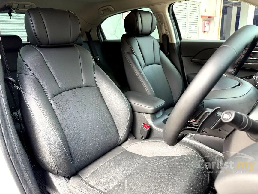 2025 Honda HR-V V SUV