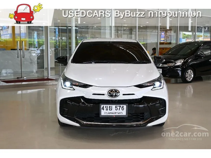 2023 Toyota YARIS Premium Hatchback