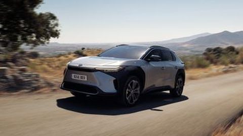 Terkonfirmasi! Mobil Listrik Toyota bZ4X Pasti ke Indonesia