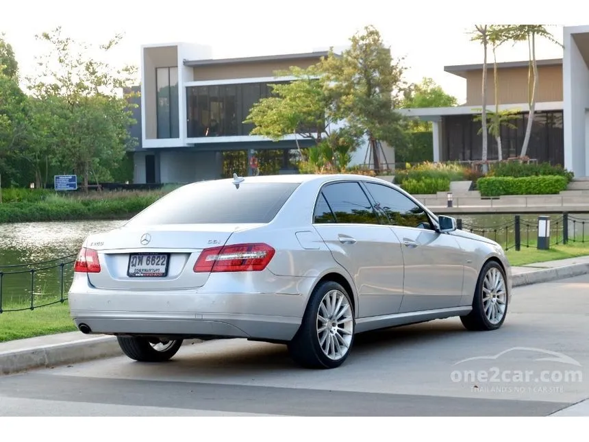 2011 Mercedes-Benz E200 CGI BlueEFFICIENCY Sedan