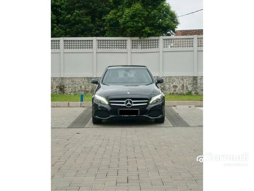 2017 Mercedes-Benz C200 Avantgarde Sedan