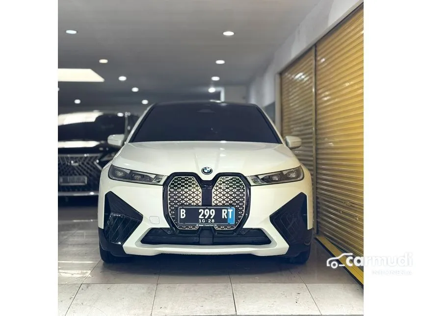 Jual Mobil BMW iX 2023 xDrive40 Sport di DKI Jakarta Automatic SUV Putih Rp 1.395.000.000