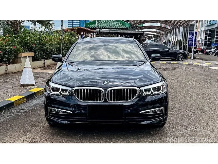 Jual Mobil BMW 530i 2018 Luxury 2.0 di DKI Jakarta Automatic Sedan Hitam Rp 575.000.000