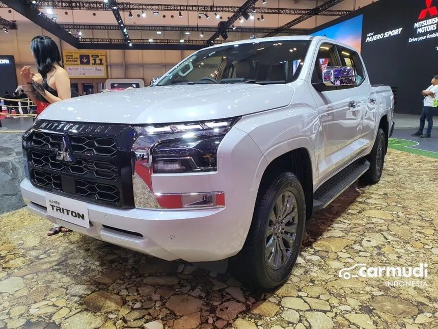 Jual Mobil Mitsubishi Triton 2024 ULTIMATE Dual Cab 2.4 di DKI Jakarta Automatic Pick