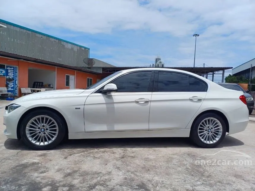 2014 BMW 320d Luxury Sedan