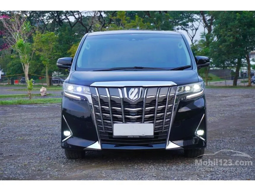 2022 Toyota Alphard G MPV