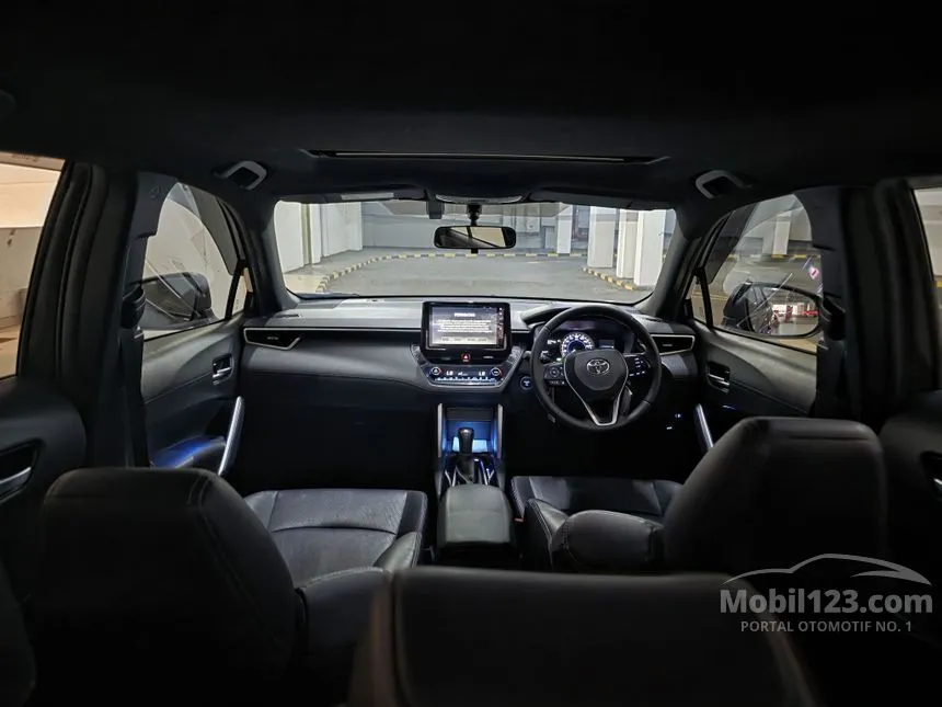 2020 Toyota Corolla Cross Hybrid SUV