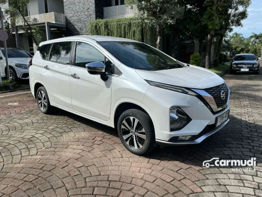 Jual Mobil Nissan Livina 2019 VL 1.5 di Yogyakarta Automatic MPV Putih Rp 175.000.000