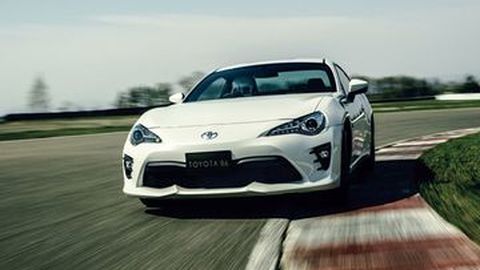Toyota Segarkan 86 dengan DNA Balap
