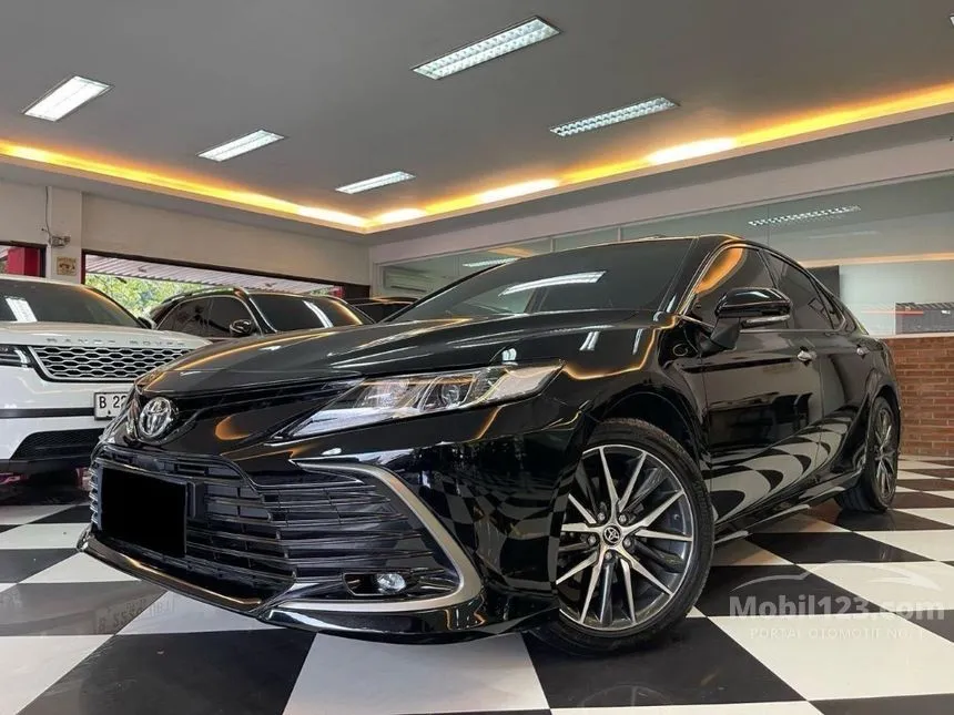 Jual Mobil Toyota Camry 2024 V (Premium Color) 2.5 di DKI Jakarta Automatic Sedan Hitam Rp 625.000.000