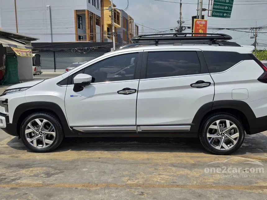 2024 Mitsubishi Xpander Cross HEV Cross Wagon