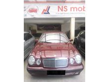 1996 Mercedes-Benz E230 2.3 W210 2.3 Automatic Sedan