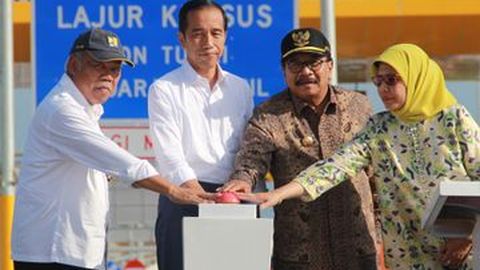 Jokowi Kembali Resmikan Tol Baru