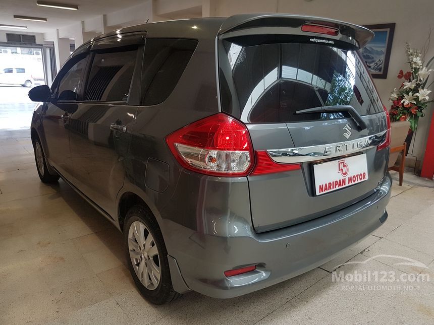 Jual Mobil Suzuki Ertiga 2017 GX 1.4 di Jawa Barat Manual MPV Abu-abu