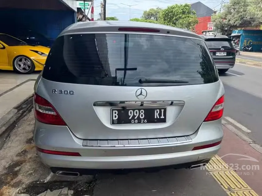 2011 Mercedes-Benz R300L Wagon