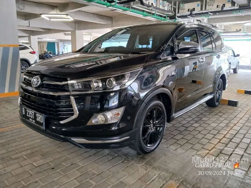 Jual Mobil Toyota Kijang Innova 2020 Venturer 2.0 di DKI Jakarta Automatic MPV Hitam Rp 335.000.000