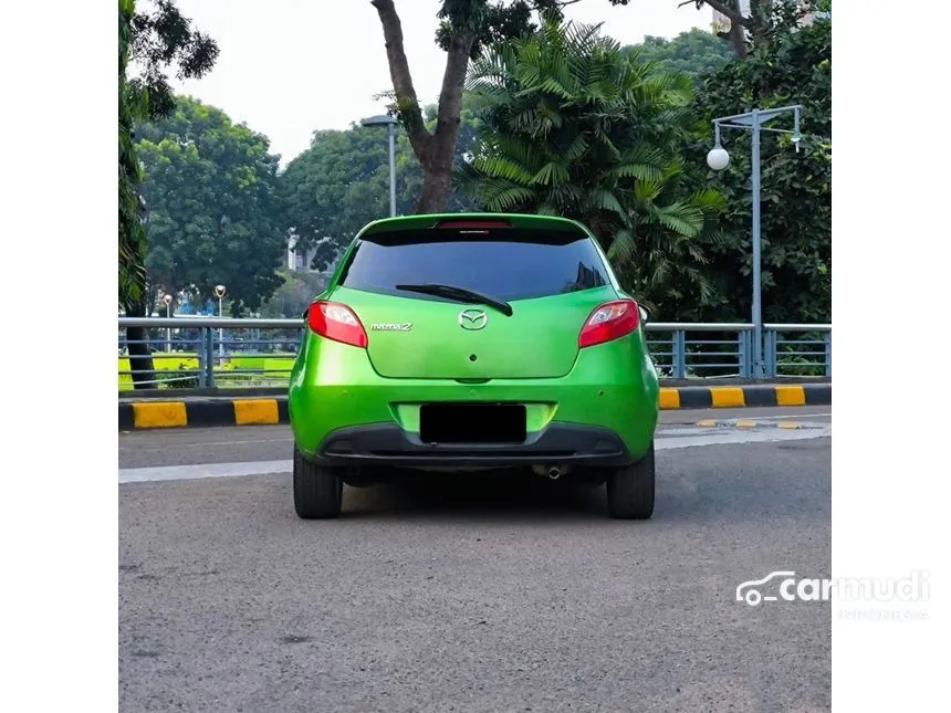 2012 Mazda 2 R Hatchback