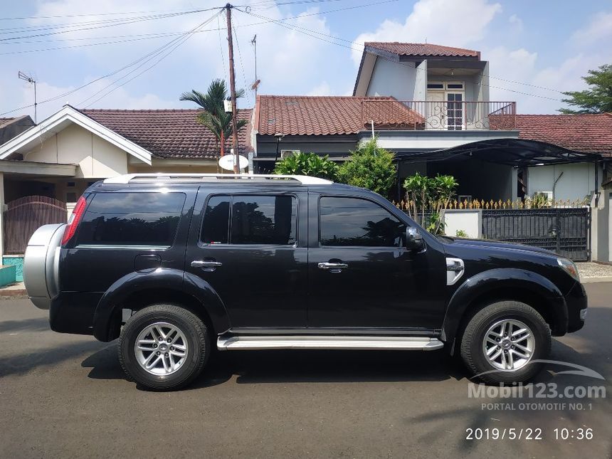 Jual Mobil  Ford  Everest  2009 XLT 2 5 di DKI Jakarta  