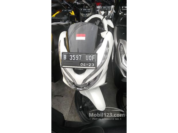 Honda Pcx  Motor  Bekas  Baru dijual di Dki jakarta  