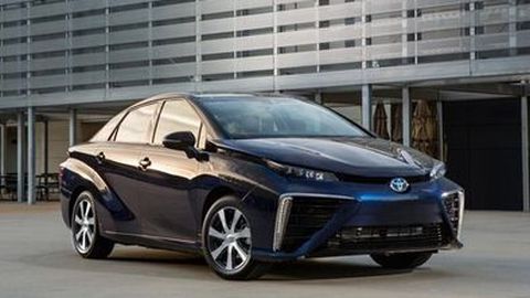Toyota Ingin Harga Murah untuk Mobil Hidrogen