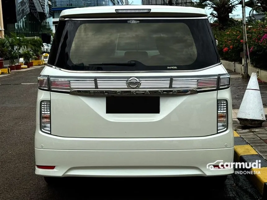 2014 Nissan Elgrand Highway Star MPV