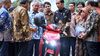 Jokowi Janji Borong 100 Motor Listrik Gesits