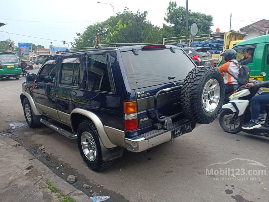 Jual Mobil Nissan Terrano 2000 AJ Limited 2.4 di Jawa Barat Manual SUV 