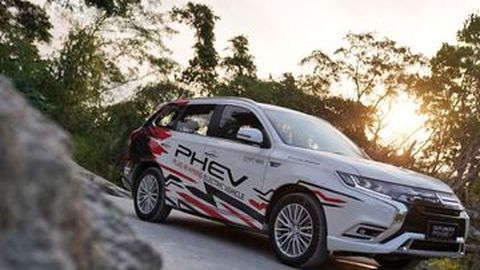 Perbandingan Mitsubishi Outlander PHEV vs Nissan Kicks e-Power: Pilihan Crossover Ramah Lingkungan