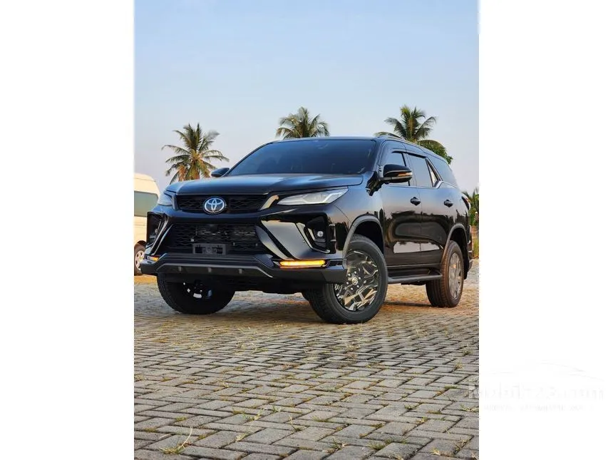 Jual Mobil Toyota Fortuner 2024 VRZ TSS GR Parts Aero Package 2.8 di DKI Jakarta Automatic SUV Hitam Rp 663.200.000