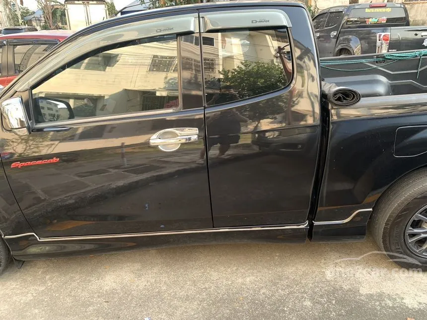 2013 Isuzu D-MAX Hi-Lander Z Space Cab Pickup