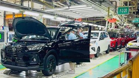 Rencana Peluncuran Mobil-Mobil Baru Ditunda karena Konflik Politik di Indonesia