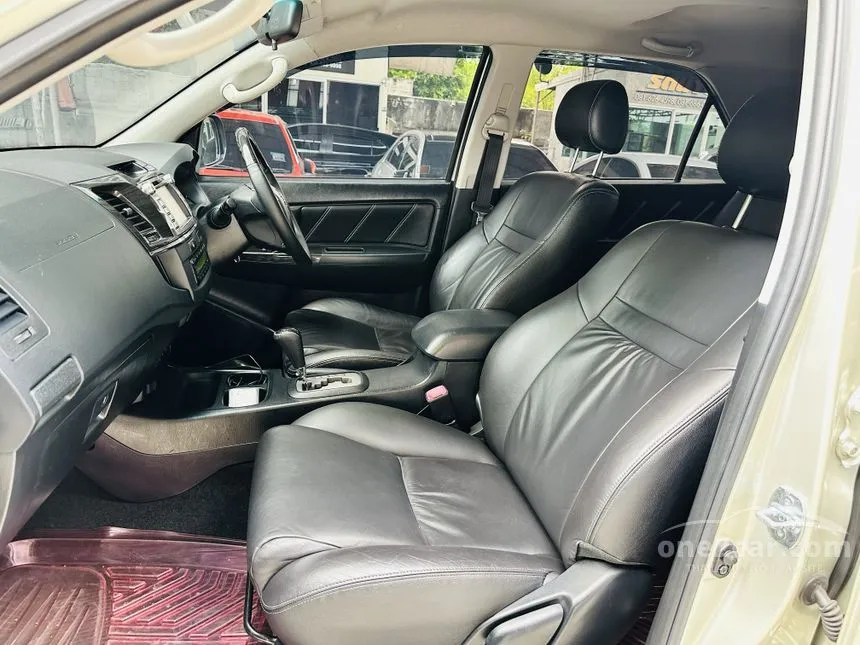 2014 Toyota FORTUNER V SUV